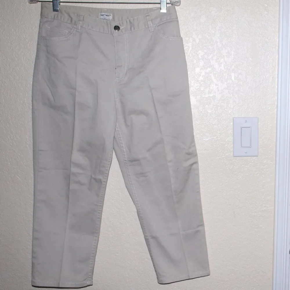 Cherokee Women's Khaki Capri Pants